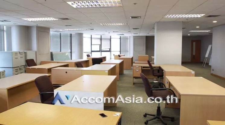9  Office Space For Rent in Sukhumvit ,Bangkok BTS Ekkamai at Modern Town Building AA17506